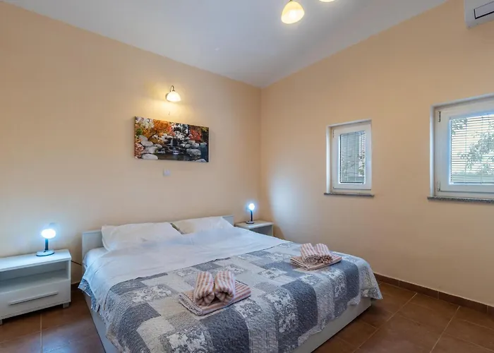 Stunning In With Wifi Pula