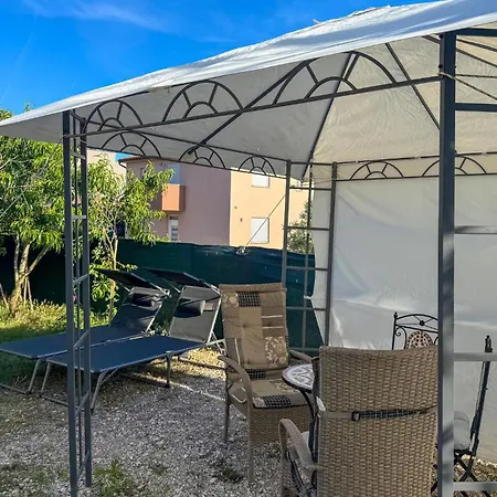 Apartment 1 Bedroom Amazing In *