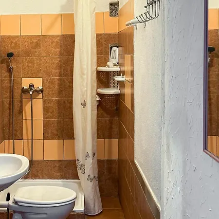 Apartment 1 Bedroom Amazing In Pula