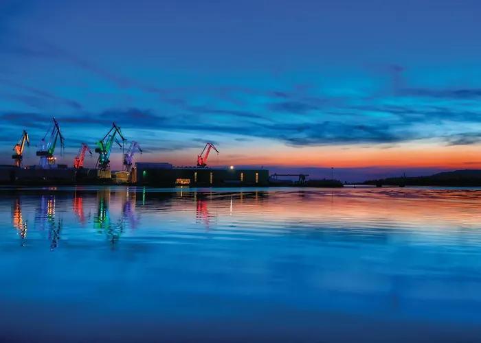 Stunning In With Wifi Póla